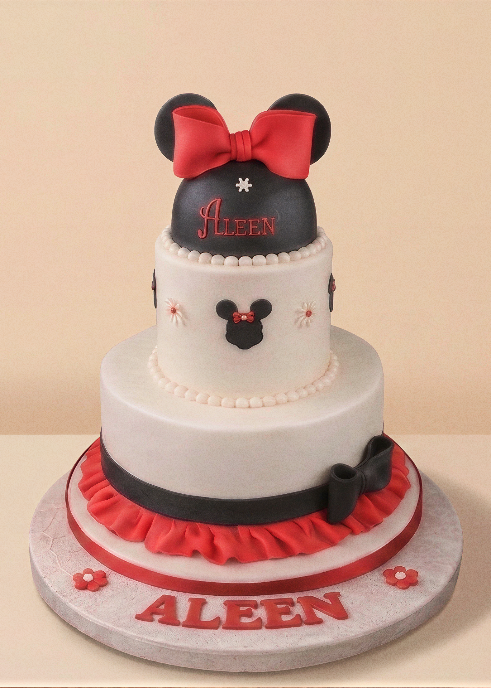 Luxurious Minnie Mouse